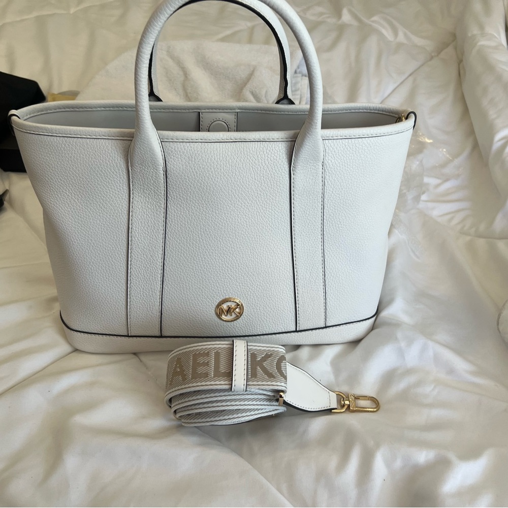 Michael Kors White Tote with Gold Details